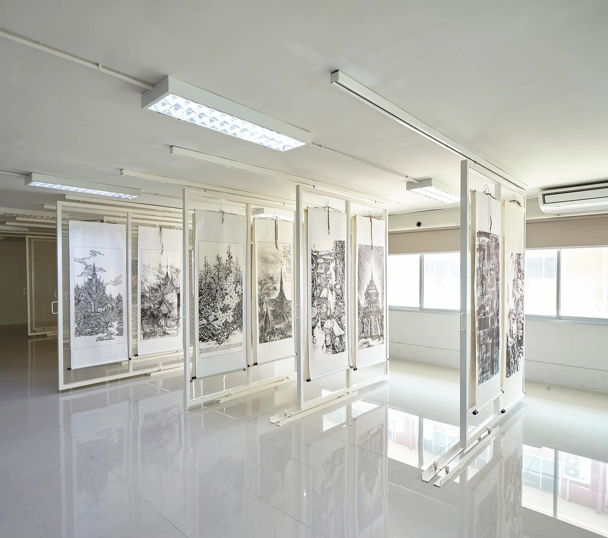 อาคารคณะศิลปกรรมศาสตร์ - ภาพถ่ายสถานที่ในมหาวิทยาลัยกรุงเทพธนบุรี