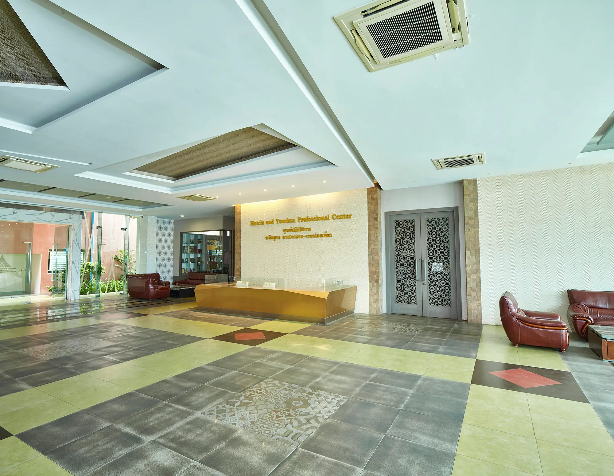 Hotel and Tourism Professional Center - ภาพถ่ายสถานที่ในมหาวิทยาลัยกรุงเทพธนบุรี