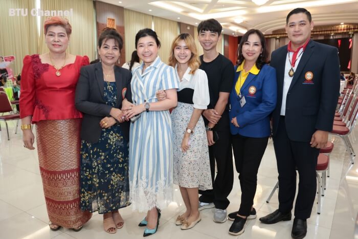 ศ.ดร.บังอร อธิการบดี ให้กำลังใจผู้บริหาร คณาจารย์ปฏิบัติหน้าที่รับรายงานตัวนักศึกษาใหม่ 2566