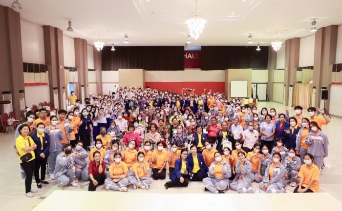 โครงการ "สูงวัยอย่างมีคุณภาพ จัดการตนเองได้เต็มศักยภาพแบบองค์รวม" โดยการ ร่วมกันของ 4 สถาบัน เครือข่าย สสอท โซน 1