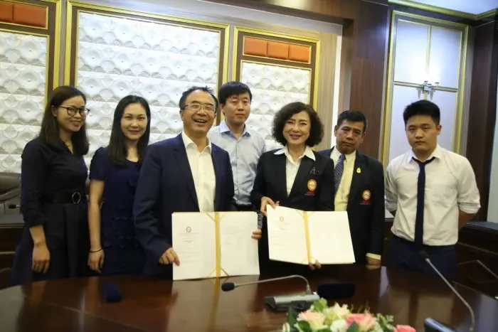 มหาวิทยาลัยกรุงเทพธนบุรี ลงนาม MOU ด้านวิชาการกับ Shandong Yingcai University