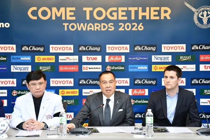 สมาคมกีฬาฟุตบอลฯ ลงนาม MOU ม.กรุงเทพธนบุรี , โรงพยาบาลตำรวจ , บริษัท เอคโคโนฯ เปิดศูนย์ฝึกปั้นแข้งเยาวชน สไตล์ Thailand's Way