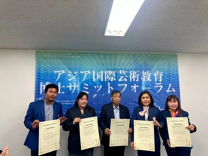 คณะผู้บริหาร ม.กรุงเทพธนบุรี ได้รับรางวัลนำเสนอผลงานวิชาการและผลงานศิลปะ ณ งาน Asian International Art Education Summit Forum ประเทศญี่ปุ่น
